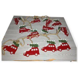 Northlight Indoor/Outdoor 4 Foot Artificial Garland w/Metal Car/Christmas Tree